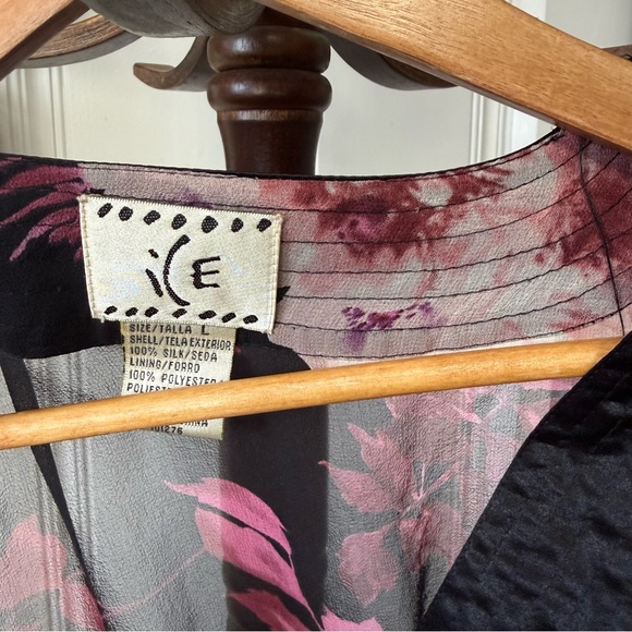 Vintage Y2K Silk Floral Sheer Black and Pink Wrap Top women’s Medium - Picture 3 of 7